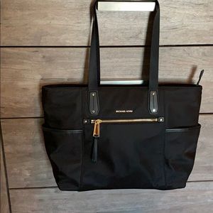 Michael kors tote